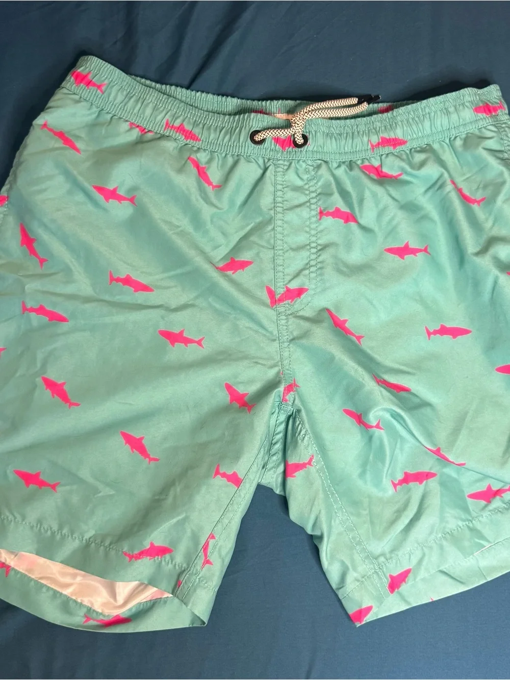 Maamgic men swim